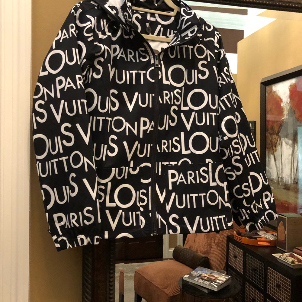 Super cute LV jacket